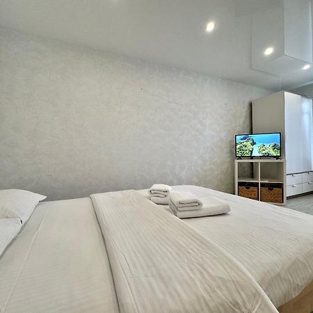 Apartpoltava Світлі Та Затишні Апартаменти В Скандинавському Стилі Центр Банківський Чек Exterior foto